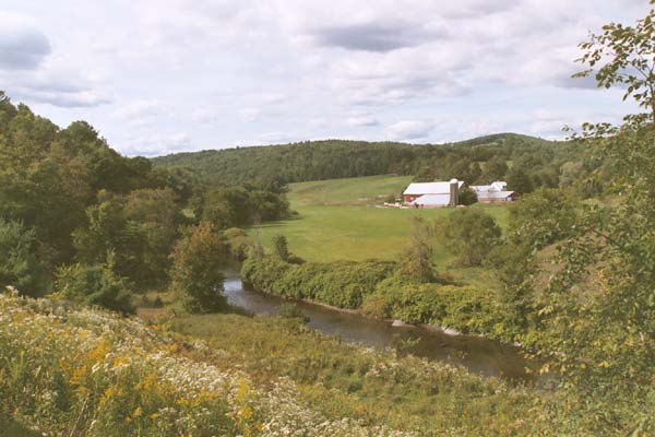 View of Wells River and farm from the western side of the I-91 underpass (photo by Webmaster)
