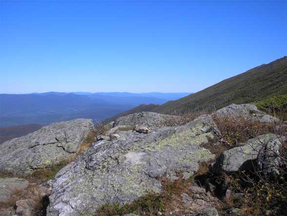 View from the second cap, south to Castellated Ridge (photo by Kathy Veilleux)