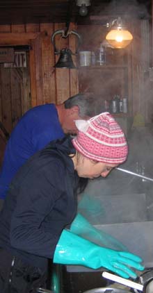 Rachel washing dishes (photo by Mark Malnati)